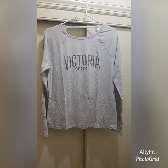 Key Hole Long Sleeve Sport Shirt - Picture 1 of 3